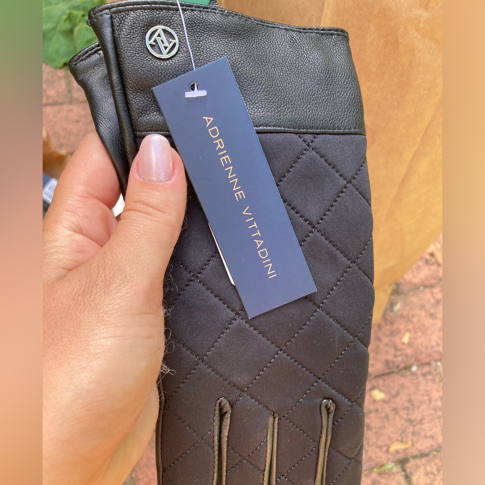 Adrienne Vittadini genuine leather and cashmere lined gloves. - Picture 3 of 9